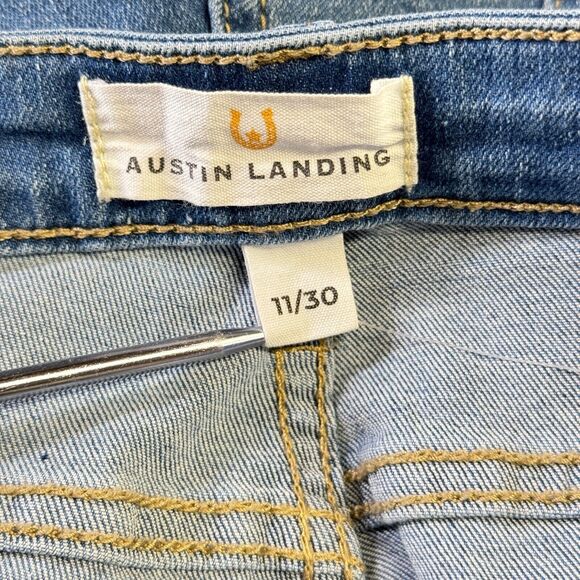 Austin Landing Women's Star Flare Jeans Size 11 Blue Stretch Crystal Western NEW - Picture 7 of 11